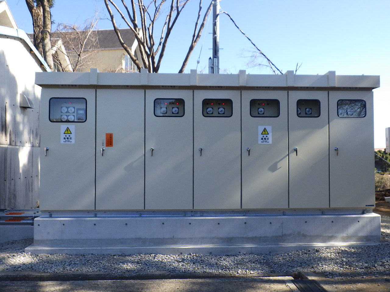 新設屋外キュービクル