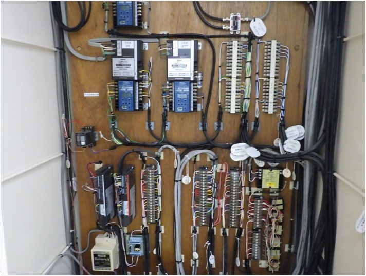 防災盤　端末器・中継器